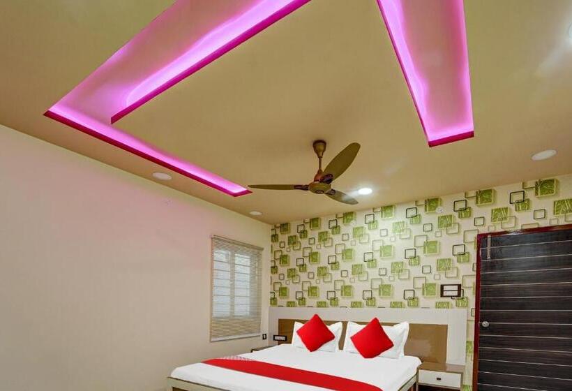 בית מלון כפרי The Ram Darbar