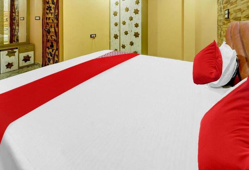 בית מלון כפרי The Ram Darbar