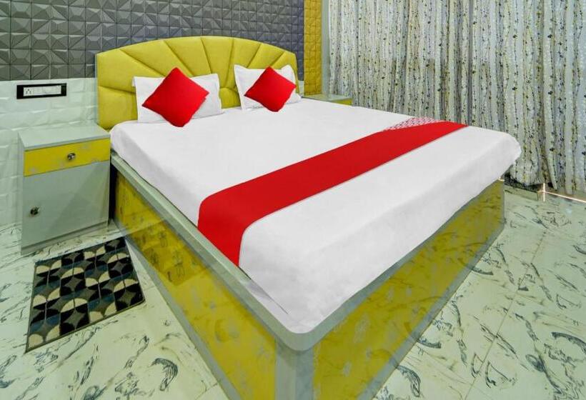 בית מלון כפרי The Ram Darbar