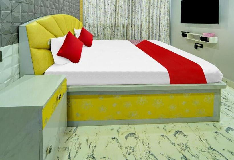 בית מלון כפרי The Ram Darbar