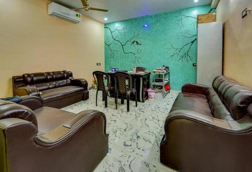 בית מלון כפרי The Ram Darbar