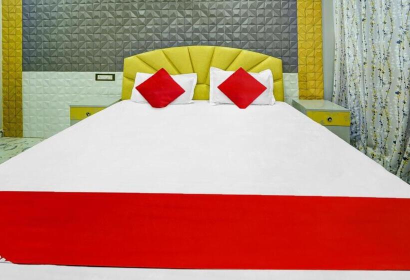 בית מלון כפרי The Ram Darbar