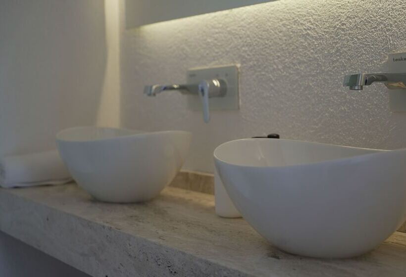 Отель Perle House