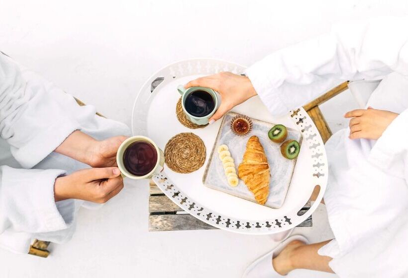 Отель Perle House