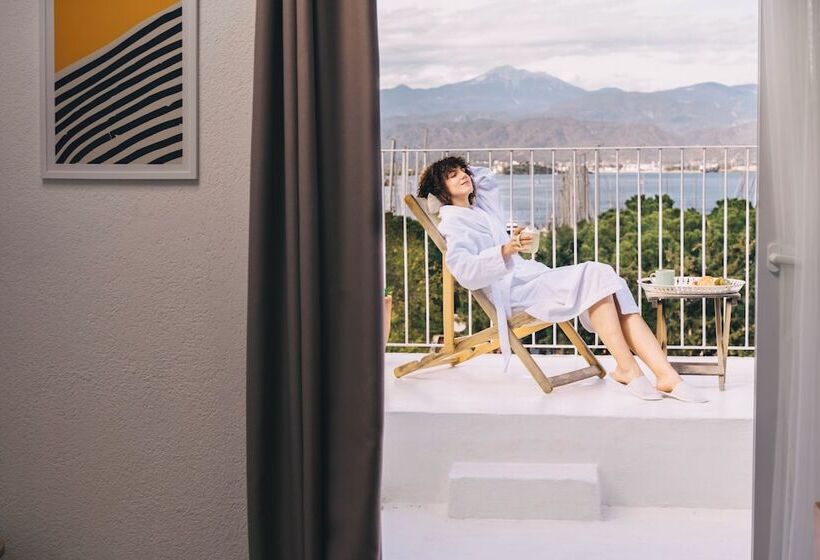 Отель Perle House