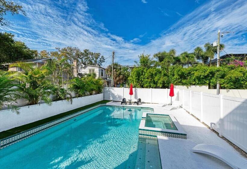 Prestige Collection, Hotel Boutique