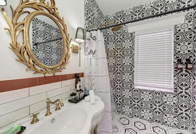 Prestige Collection, Hotel Boutique