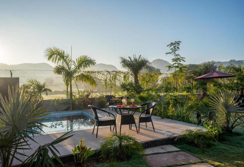 ホテル Rasa Luxé