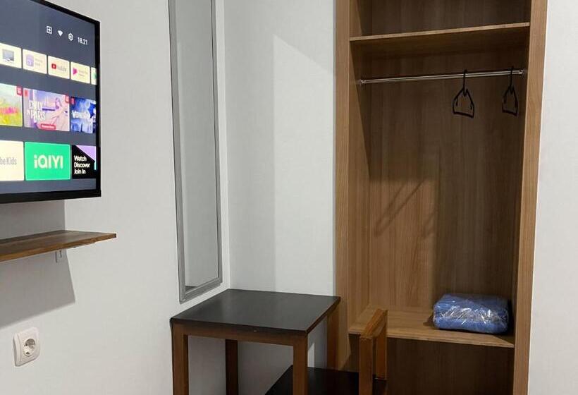 בית מלון כפרי Reddoorz Plus Near Alun Alun Kota Bora