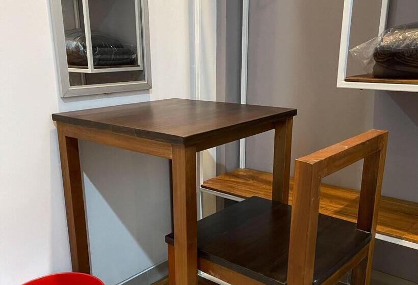 בית מלון כפרי Reddoorz Plus Near Alun Alun Kota Bora