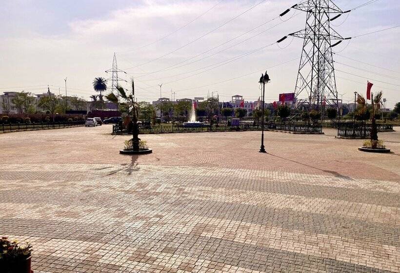 Отель Regenta Place Chandigarh Mohali