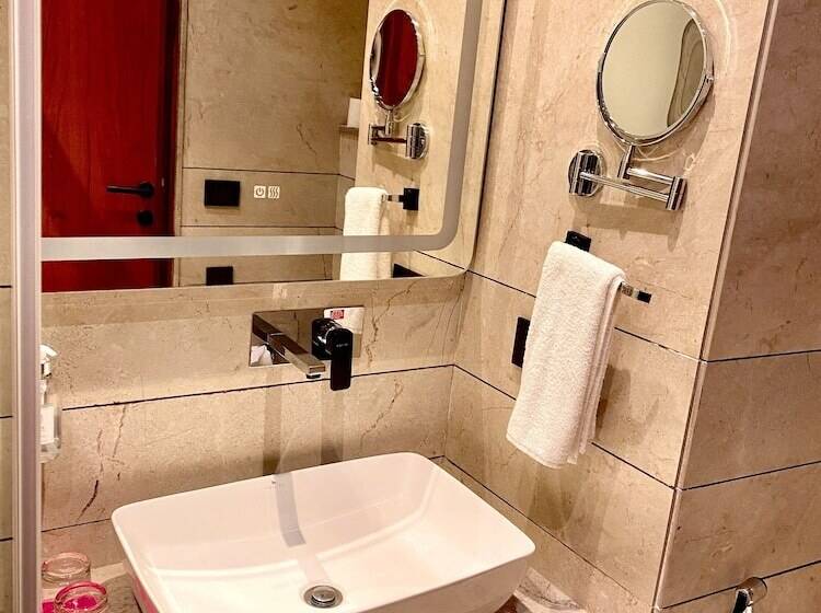 호텔 Regenta Place Chandigarh Mohali