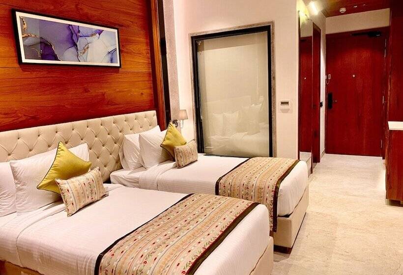 Отель Regenta Place Chandigarh Mohali