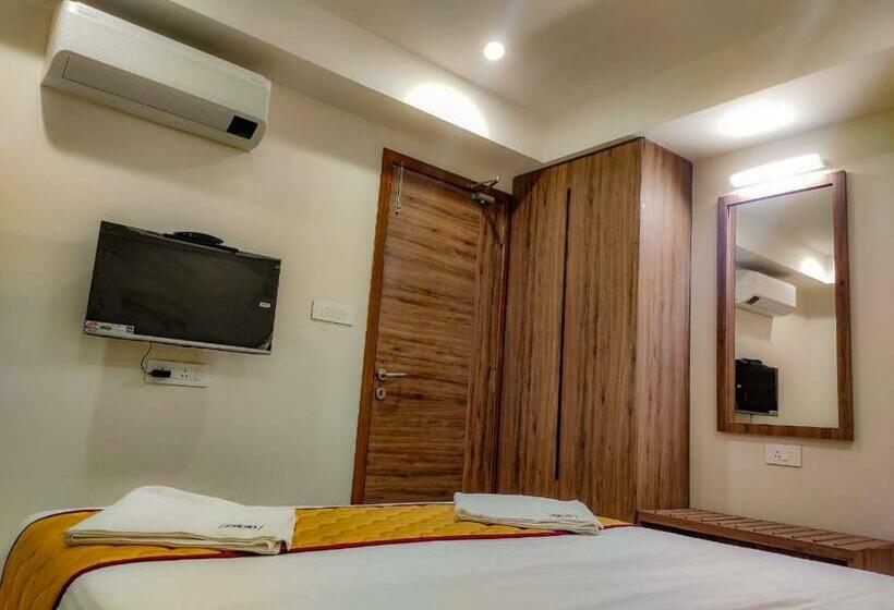 Hotel Rr Mount Elite Suites