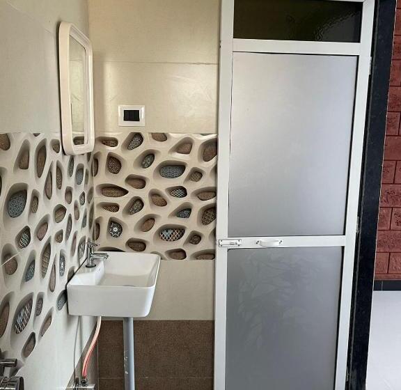 فندق Scarlet Resort Alibag