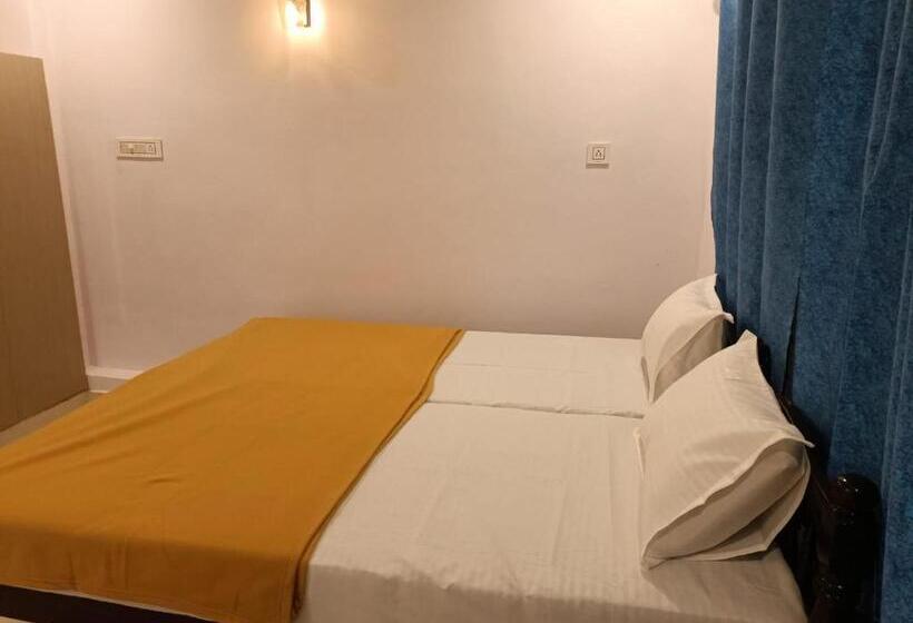 酒店 Sea Waves Rooms