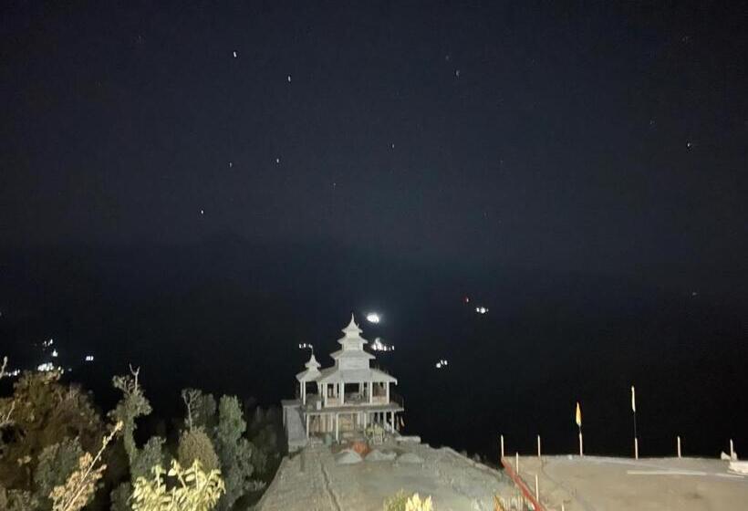 فندق Shivroots Resort