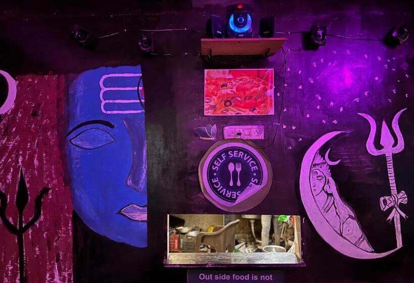 בית מלון כפרי Shivroots Resort