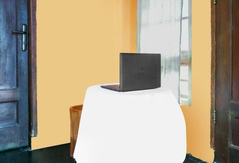 호텔 Spot On 92063 Balebat Endah Syariah