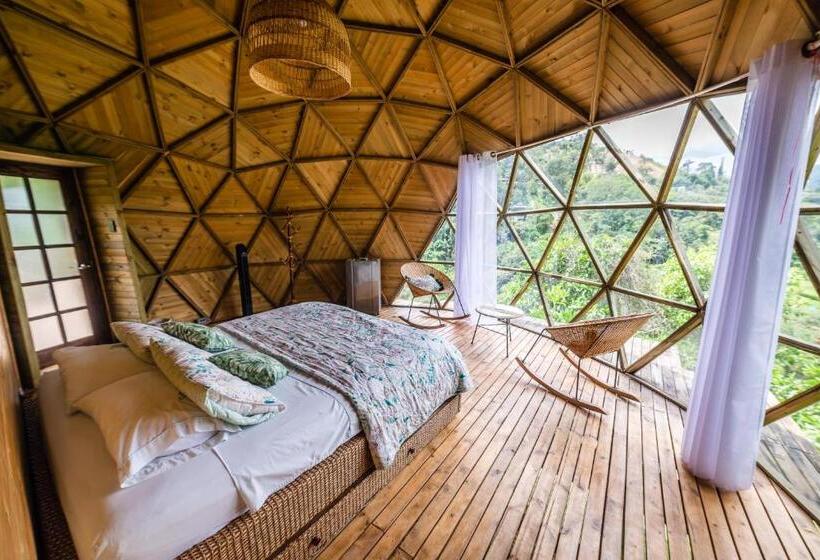 Отель Tambo Eco