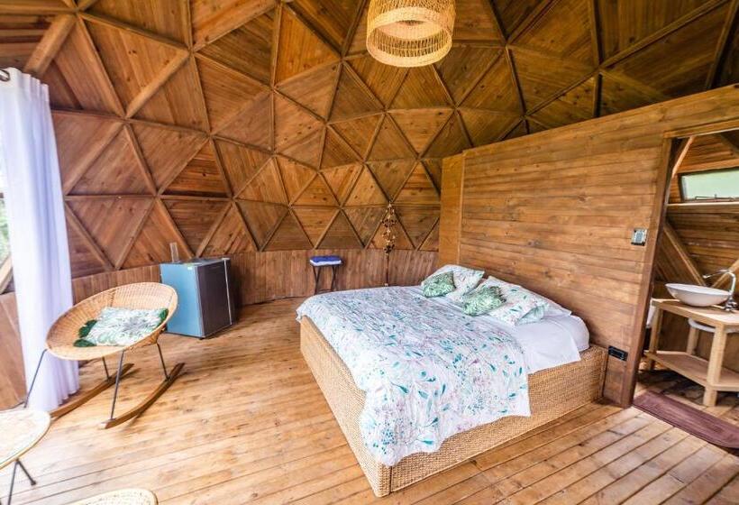 Отель Tambo Eco