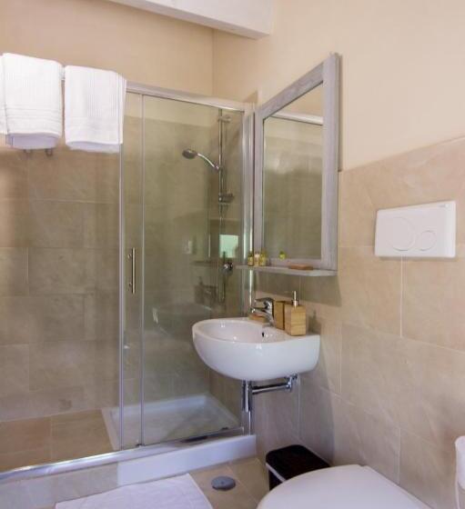 فندق Tenuta Del Savonisco