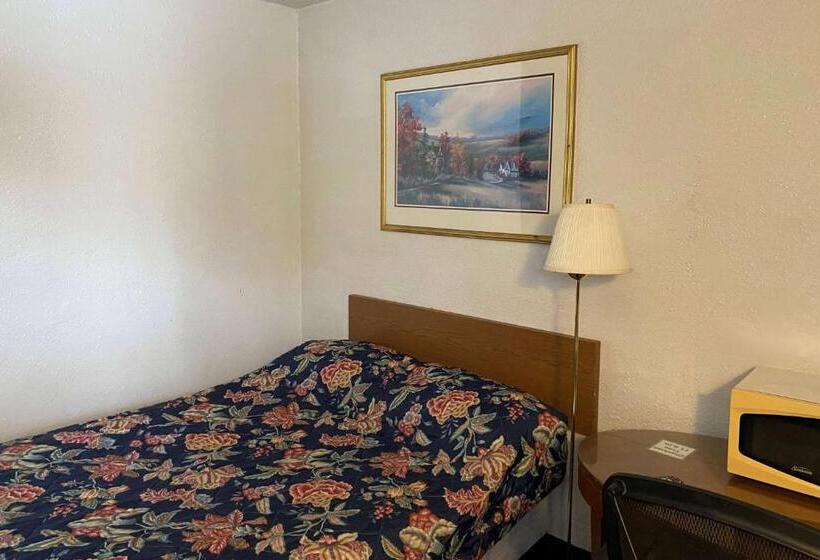 Отель Travelodge By Wyndham Rockford South