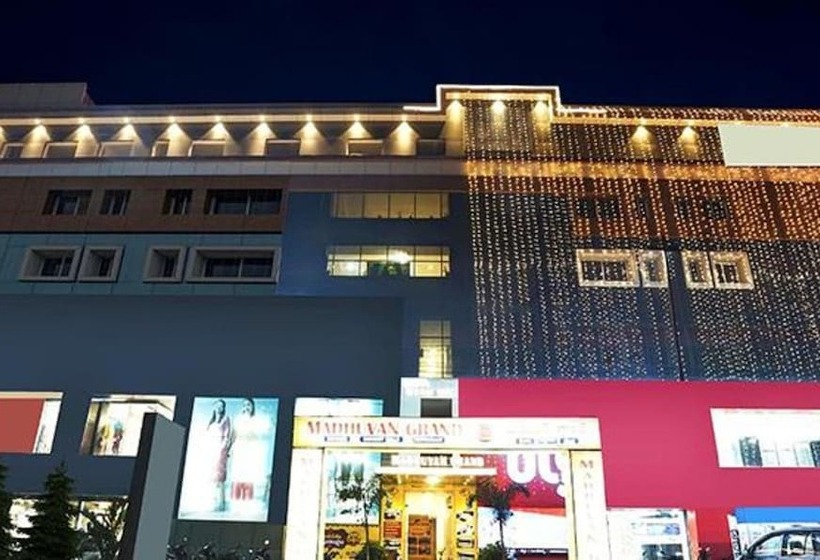 Hotel Treebo Madhuvan Grand