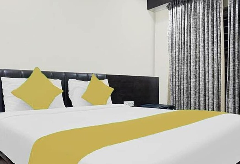 Hotel Treebo Madhuvan Grand