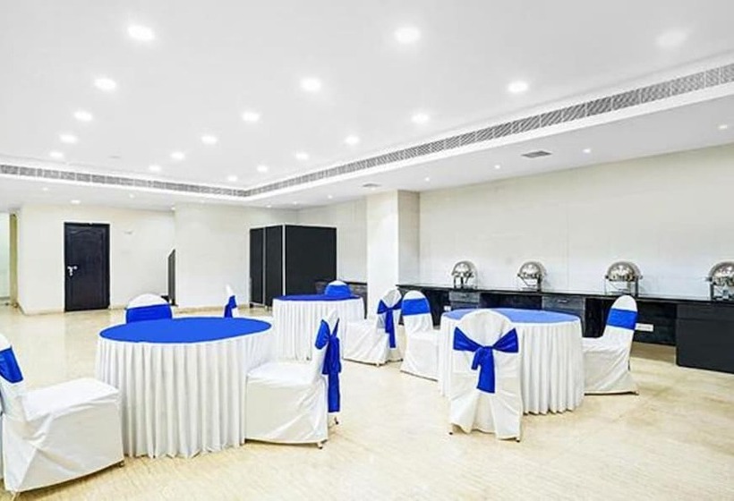 Hotel Treebo Madhuvan Grand
