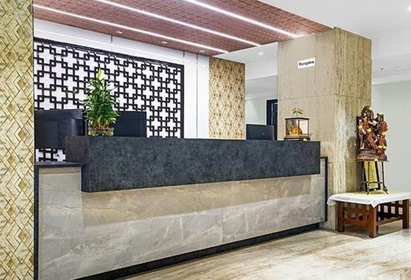 Hotel Treebo Madhuvan Grand