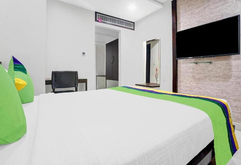 Hotel Treebo Madhuvan Grand