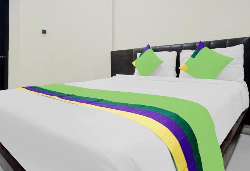 Hotel Treebo Madhuvan Grand