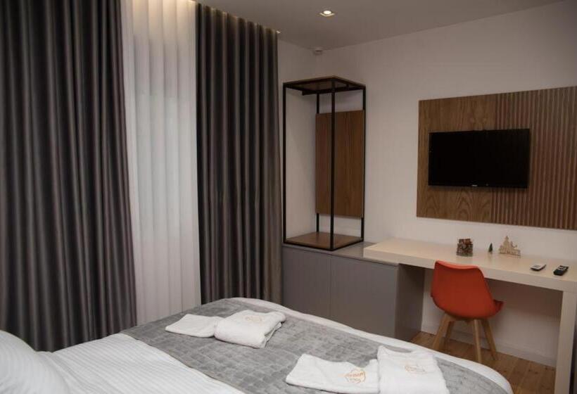 בית מלון כפרי Vila Muslli