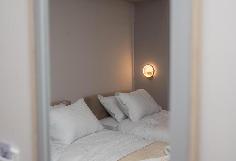 בית מלון כפרי Vila Muslli