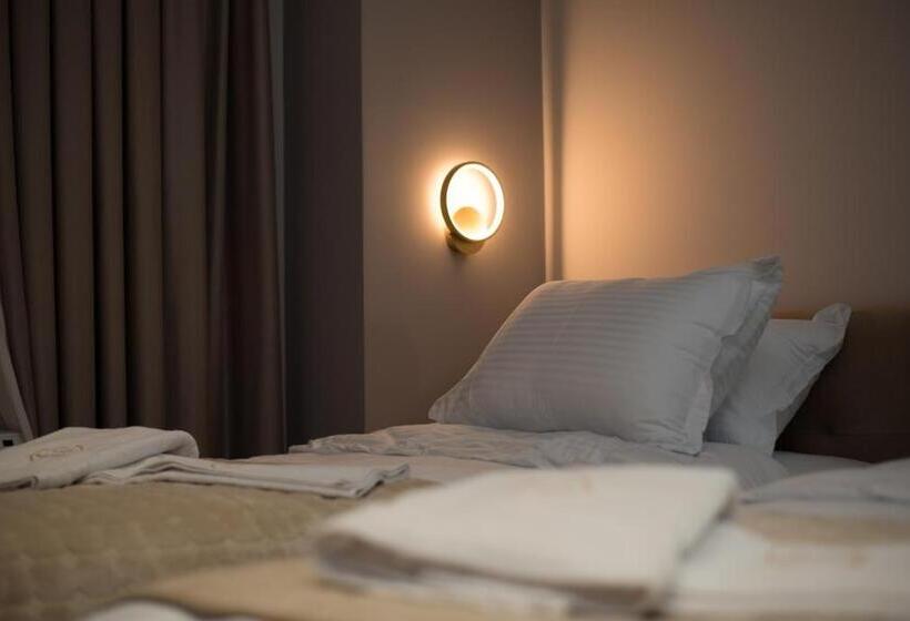 בית מלון כפרי Vila Muslli