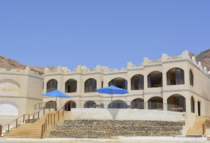 Hotelli Zain Dive Inn