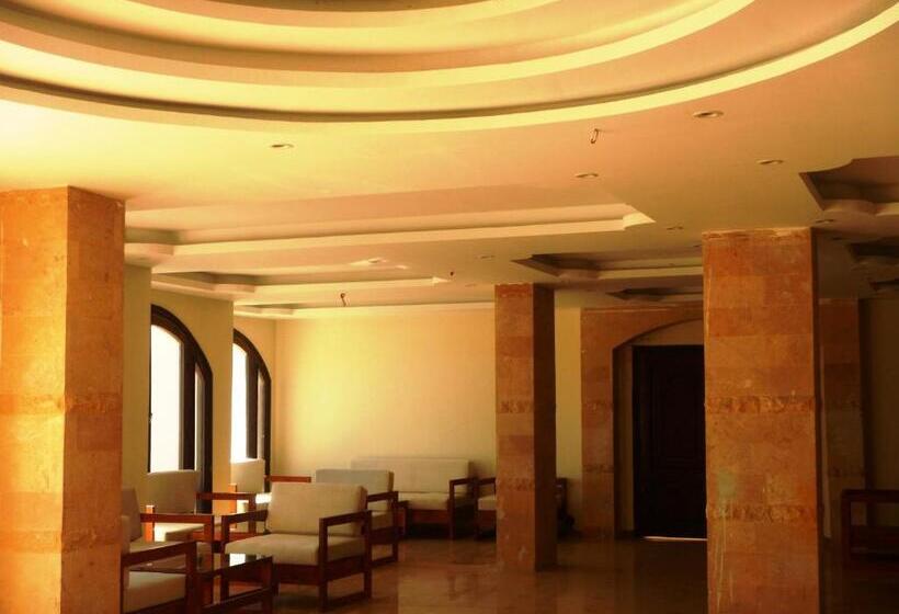 Hotelli Zain Dive Inn