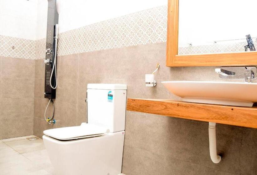 Kavin Beach Hotel Hikkaduwa