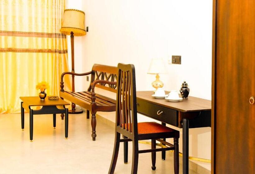 Kavin Beach Hotel Hikkaduwa