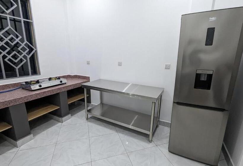 Mufasa City Hostel And Apartments