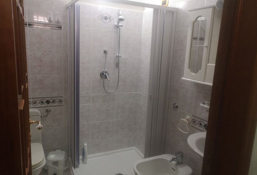 펜션 Antico Portale   Host Roberto