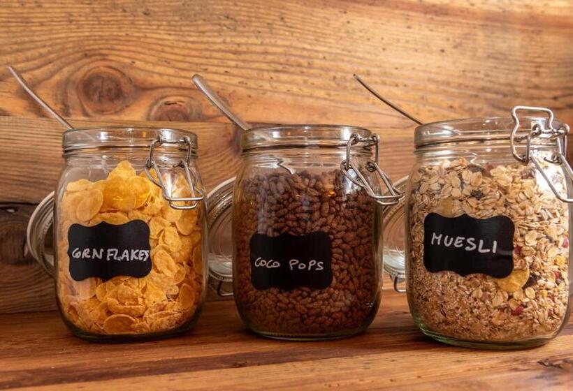 ペンション B&b El Lares   B&b L Avez