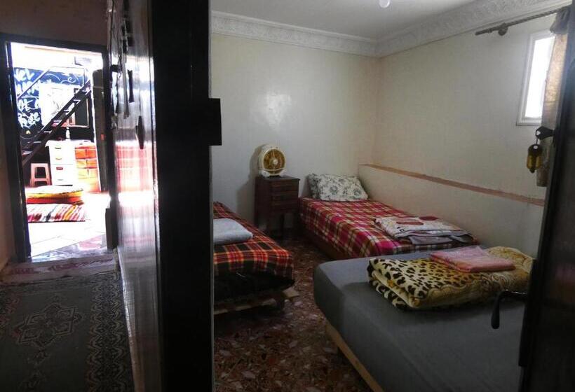 پانسیون Booking And Hosting Medina