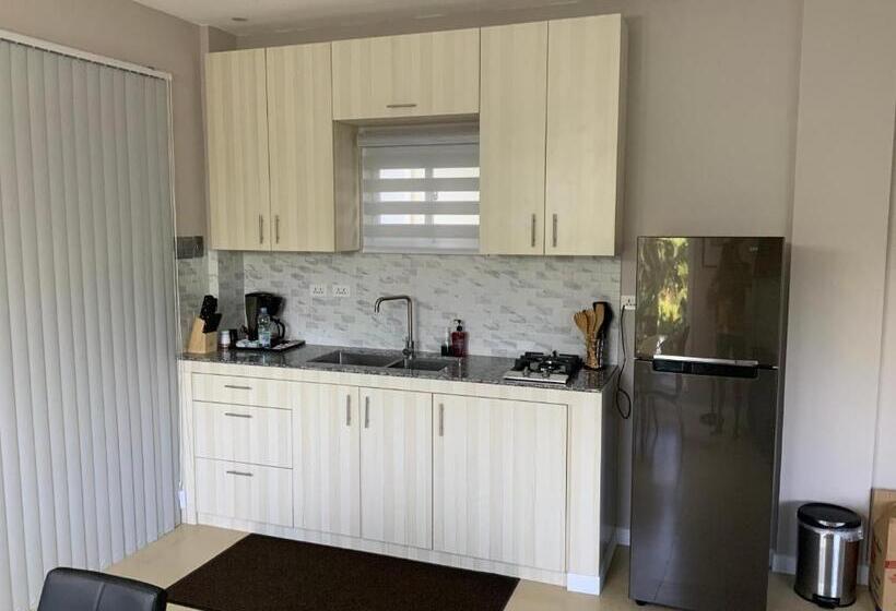 פנסיון Casa De Simone Bagac