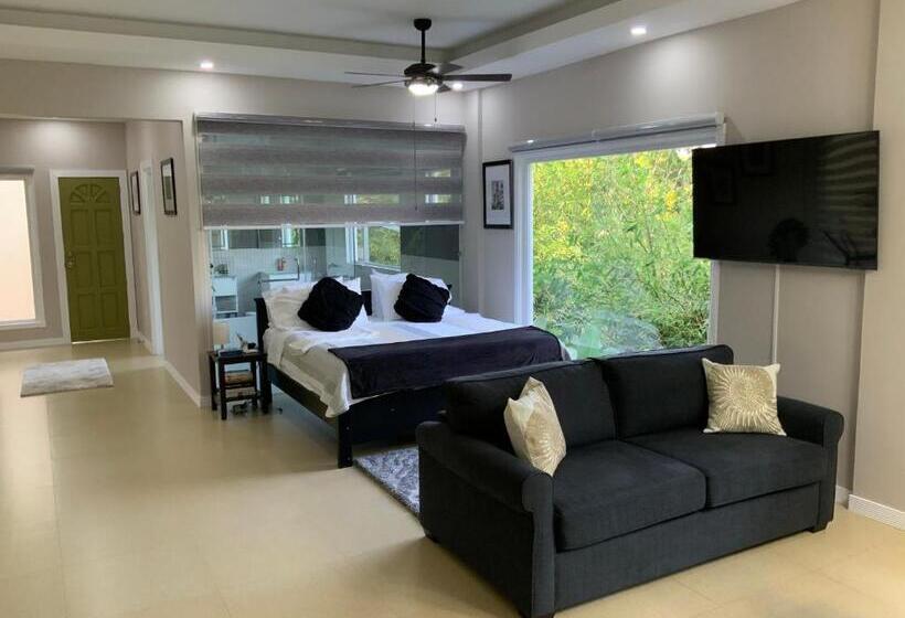 פנסיון Casa De Simone Bagac