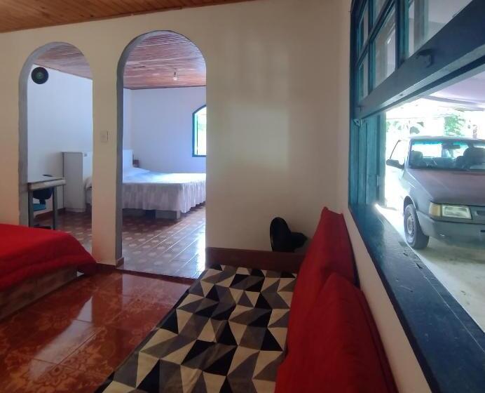 Пансион Hospedaria E Camping Quintal Do Mundo