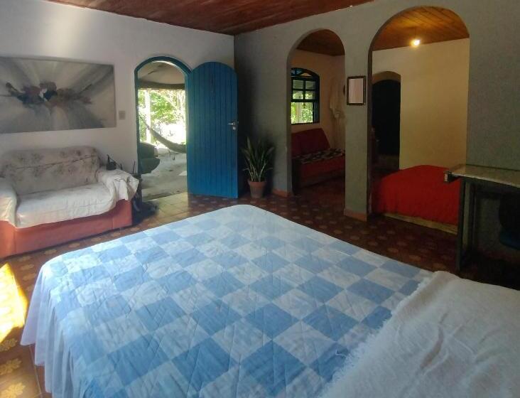 Пансион Hospedaria E Camping Quintal Do Mundo