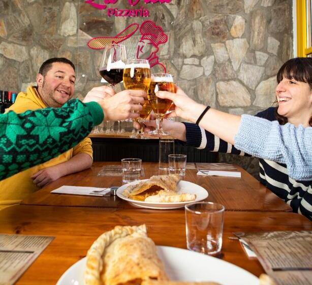 پانسیون Hostal Los Valles