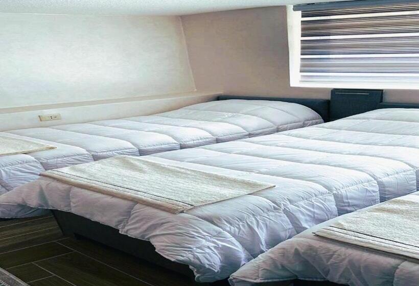 پانسیون Kirakoupolis House & Restaurant